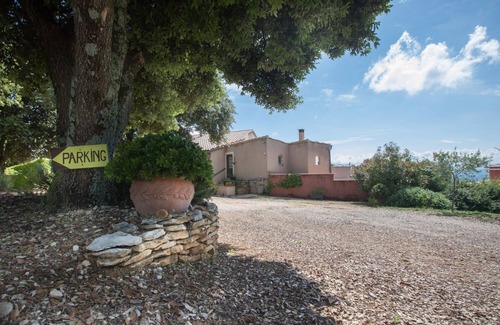 Bourg-Saint-Andeol Ski Chalet | "The old oak" chalet overlooking lavender and mont ventoux