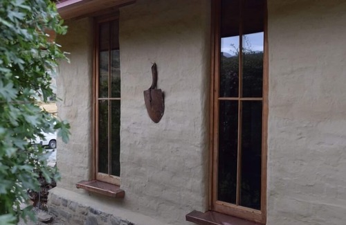 Saint Bathans Cottage | The old orchard cottage