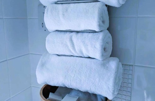 Wellington Hotel | The Old Orleton Inn