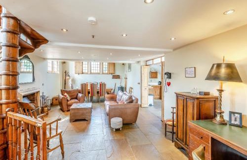 Quendon House | The Old Parish Hall