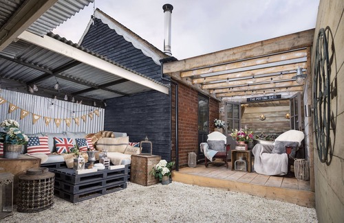 Nantwich Apartment | The Old Parlour at Cheshire Boutique Barns