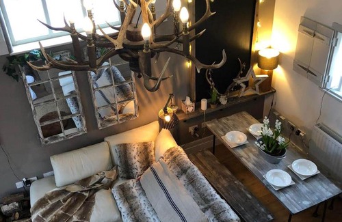 Nantwich House | The Old Parlour at Cheshire Boutique Barns
