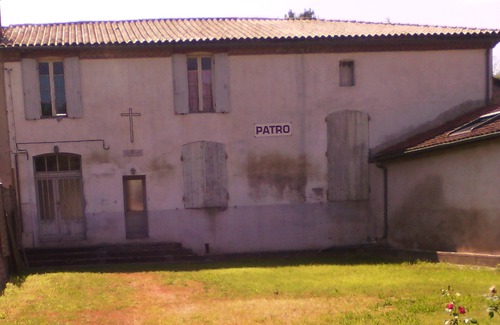 Caumont-sur-Garonne House | The Old Patronage: At the doors of regional capitals and yet quiet.