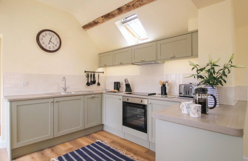 Sutton Maddock Cottage | THE OLD PIGGERY, pet friendly, with a garden in Ironbridge