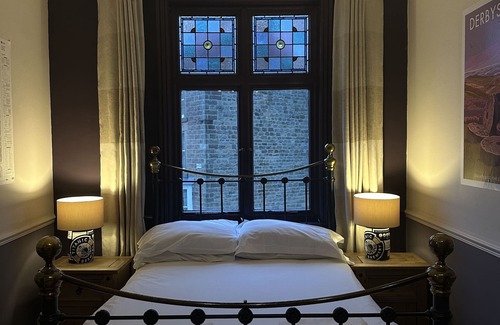 Ashover Hotel | The Old Poets Corner