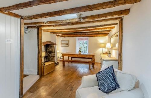 Clovelly House | The Old Post House