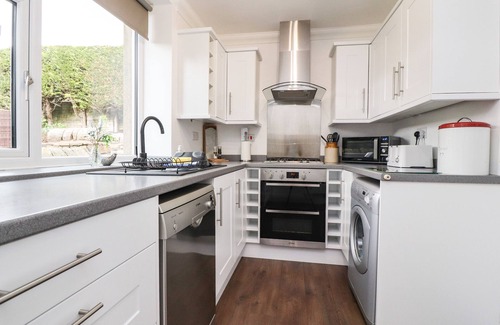 Fence Cottage | THE OLD POST OFFICE, family friendly, with a garden in Fence