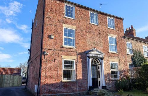 Shipton House | The Old Post Office