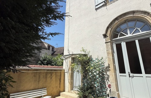 Avallon Apartment | The old presbytery