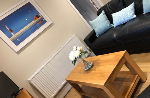 Thame Apartment | The Old Printworks - New Self Contained Apartment in the Heart of Thame - Magenta