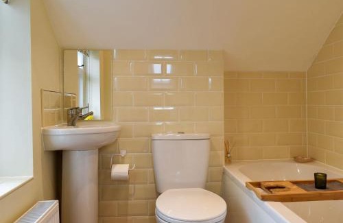 Child Okeford House | The Old Pump House - Uk34451