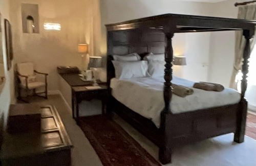 North Wheatley Bed & Breakfast | The Old Rectory dating from1760 in Lea lincs