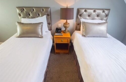 Horseheath Hotel | The Old Red Lion Inn