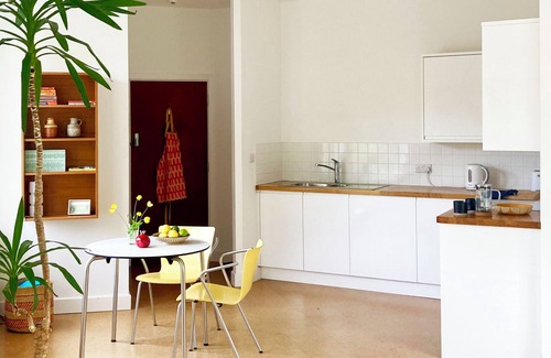 Wadsworth Cottage | THE OLD RIVERSIDE SCHOOL HOUSE APT 3, pet friendly in Hebden Bridge