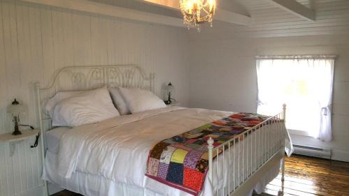 Greenspond House | The Old Salt Box Co. - Aunt Christi's