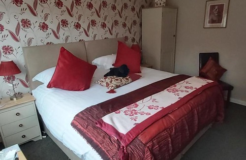 Holmrook Bed & Breakfast | The Old School and Betty's B&B