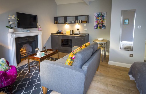 Ascot Cottage | THE OLD SCHOOL HOUSE, ASCOT, BERKSHIRE