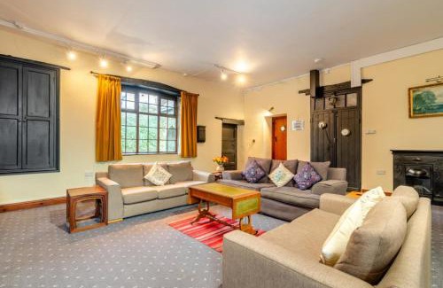 Little Haven House | The Old School House