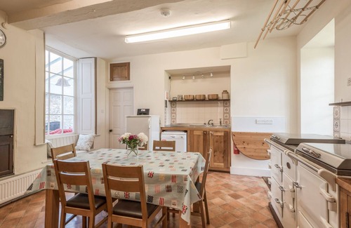Bishops Castle Cottage | THE OLD SCHOOLHOUSE AND COTTAGE, family friendly in Bishop's Castle