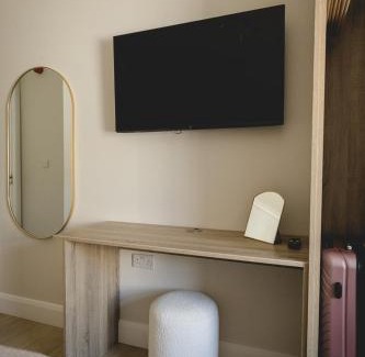 Donegal Apartment | The Old Schoolhouse - Castle View