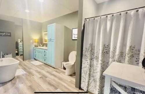Black Rock Apartment | The old schoolhouse apartment
