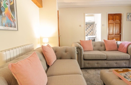 Maentwrog Cottage | THE OLD SMITHY COTTAGE, with a garden in Penrhyndeudraeth