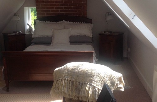 Petworth Bed & Breakfast | The Old Smithy. A delightful B&B Adjacent to the South Downsn