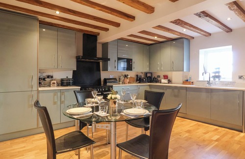 Great Hatfield Cottage | The Old Stable