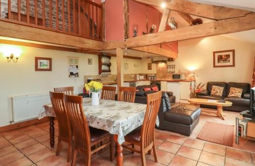 Ross-on-Wye House | The Old Stables