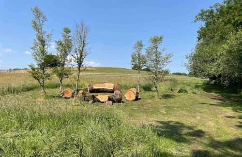 Salisbury House | The Old Stables