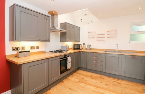 Holestone Moor House | THE OLD STABLES, pet friendly, character holiday cottage in Matlock