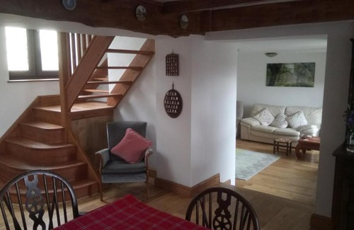 Upton Cheyney House | The Old Swan
