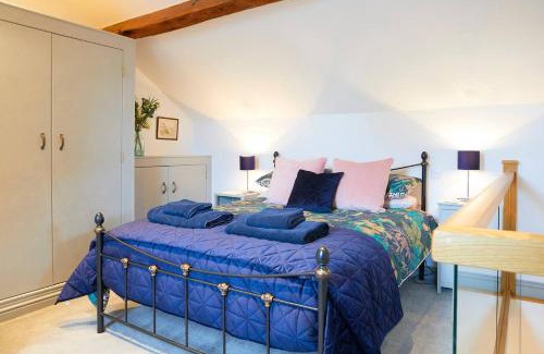 Sleights House | The Old Tackroom, Luxury Barn