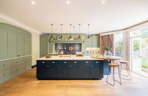 Merriott Cottage | THE OLD VICARAGE, pet friendly, with a garden in Merriott