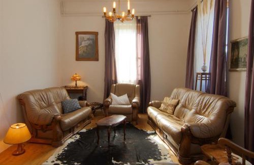 Pisece Villa | The old Village Villa At 2 Geese with Pool