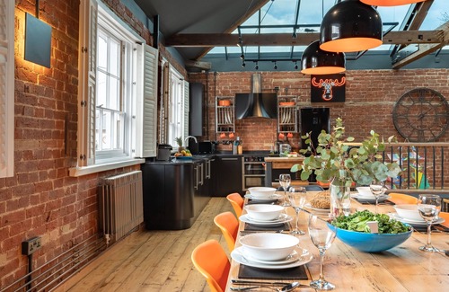 Martlesham Heath House | The Old Warehouse - Three Bedroom House, Sleeps 6