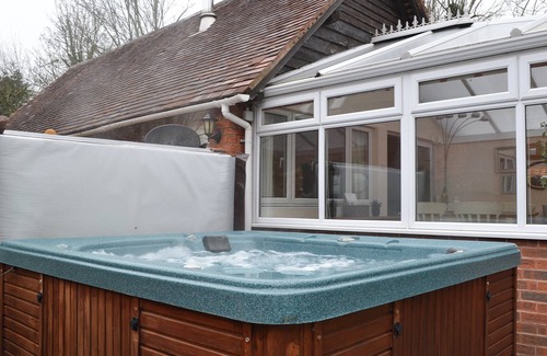Pauntley House | The Old Winery Cottage