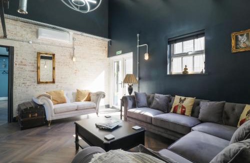 Sittingbourne House | The Old Workshop