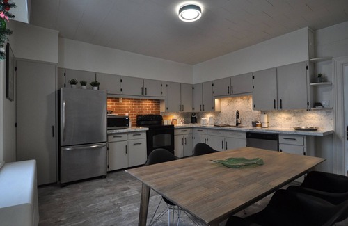 Meaford Apartment | The Olde Hotel Suite 2