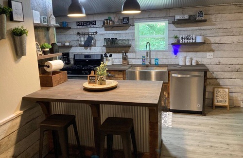 Stockdale House | The Ole' Farmhouse