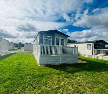 Allerthorpe House | The Ole Smithy Lodge