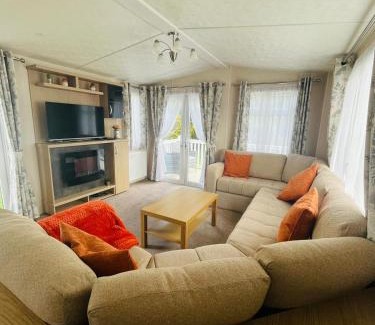 Allerthorpe House | The Ole Smithy Lodge