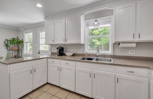 Camellia Heights House | The Oleander Cottage