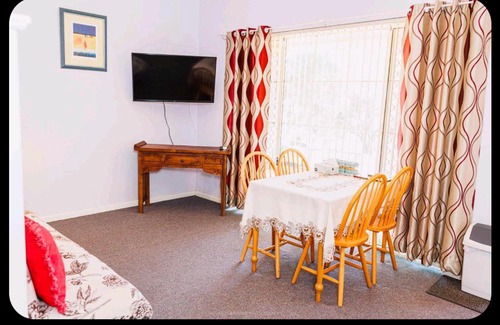 Balladong Bed & Breakfast | The Olive Branch York Bed and Breakfast