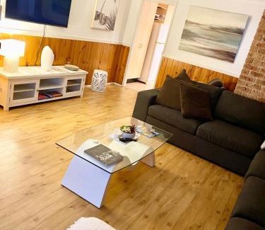 Sanctuary Point House | The Olive - Family & Pet Friendly