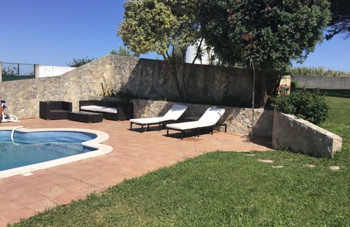 Bombarral House | The Olive Mill. Charming refurbished Windmill with lovely views.