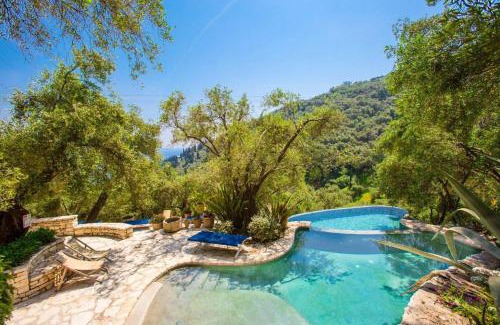 Kavalleraina Villa | The Olive Press Agni Bay