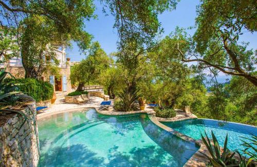 Kavalleraina Villa | The Olive Press Agni Bay