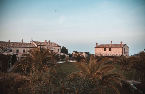 Fermo Apartment | The olive tree, apartment with pool 5 minutes from the sea