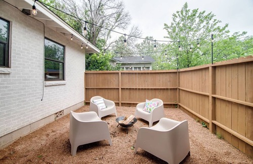 Kerrville House | "The Oliver House" Off the River Trail